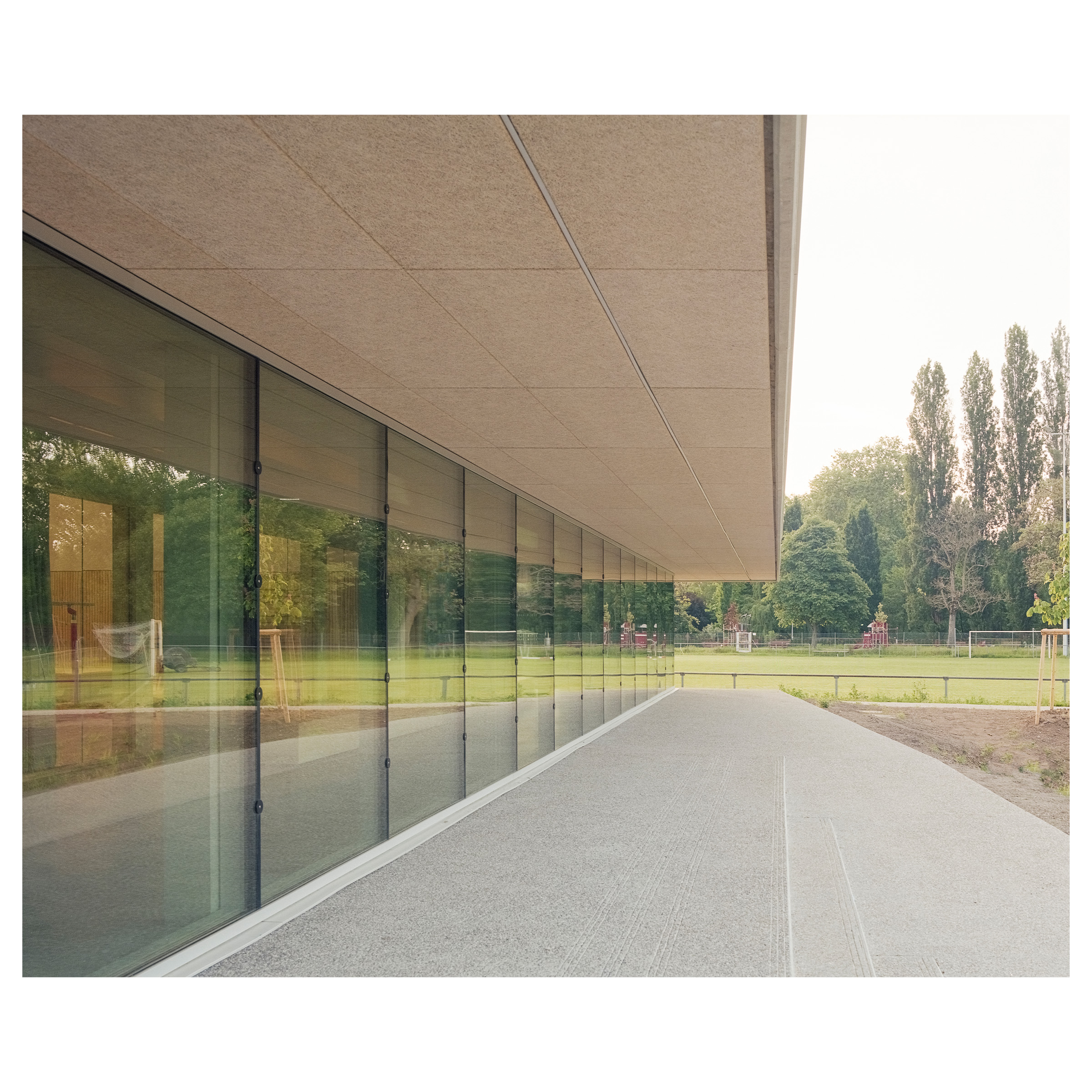 RSSW-guillaume_porche_gymnase_eckbo-18