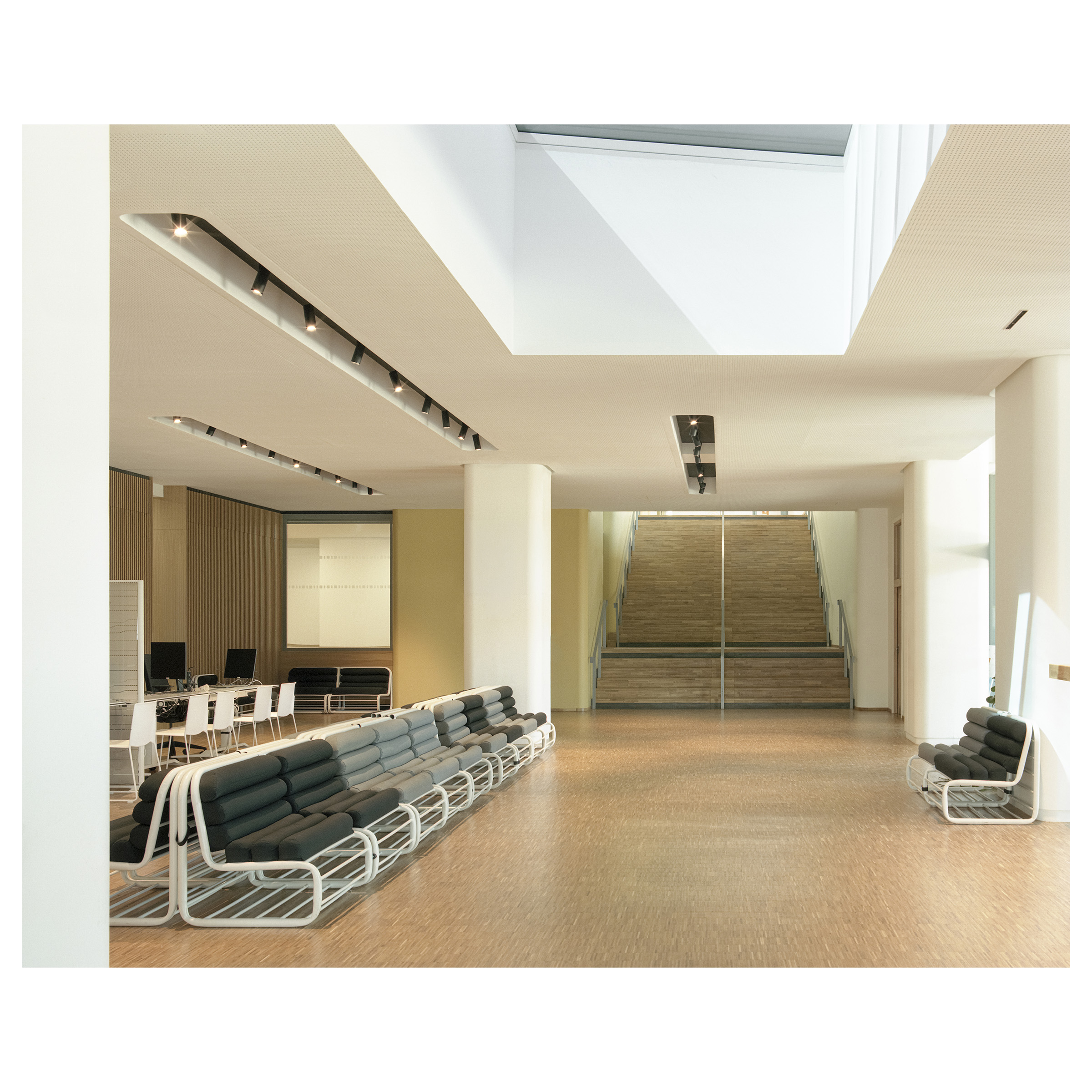 RSSW-guillaume_porche_centre_admin-003