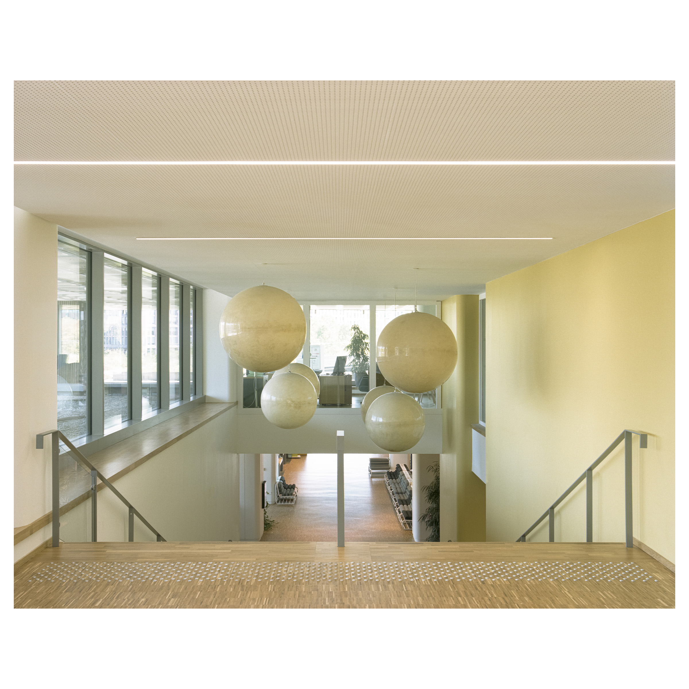 RSSW-guillaume_porche_centre_admin-006