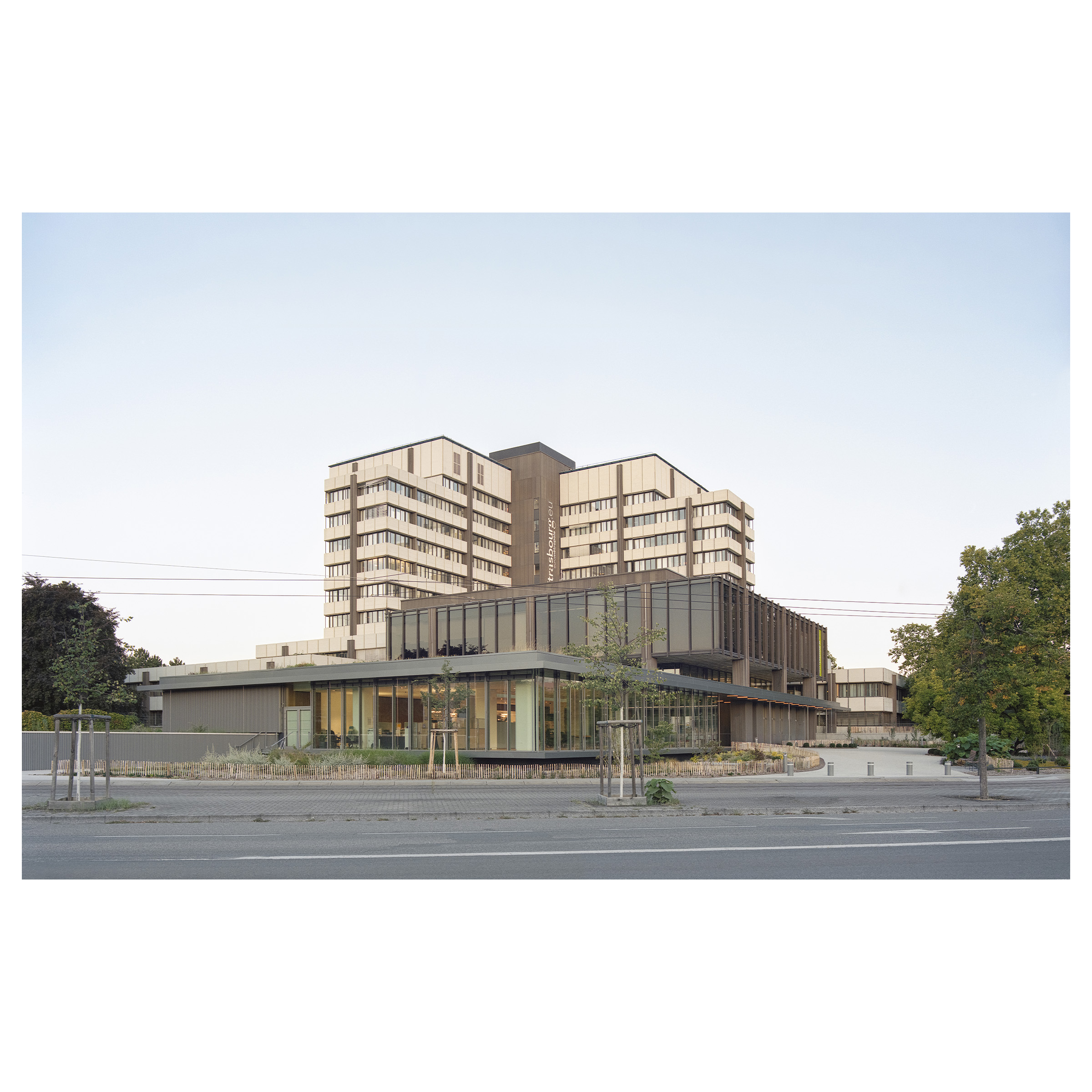RSSW-guillaume_porche_centre_admin-010