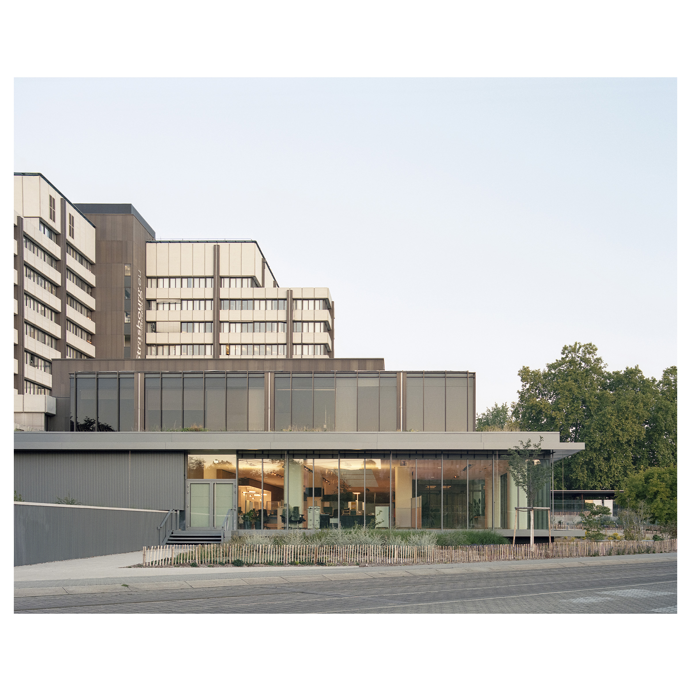 RSSW-guillaume_porche_centre_admin-011