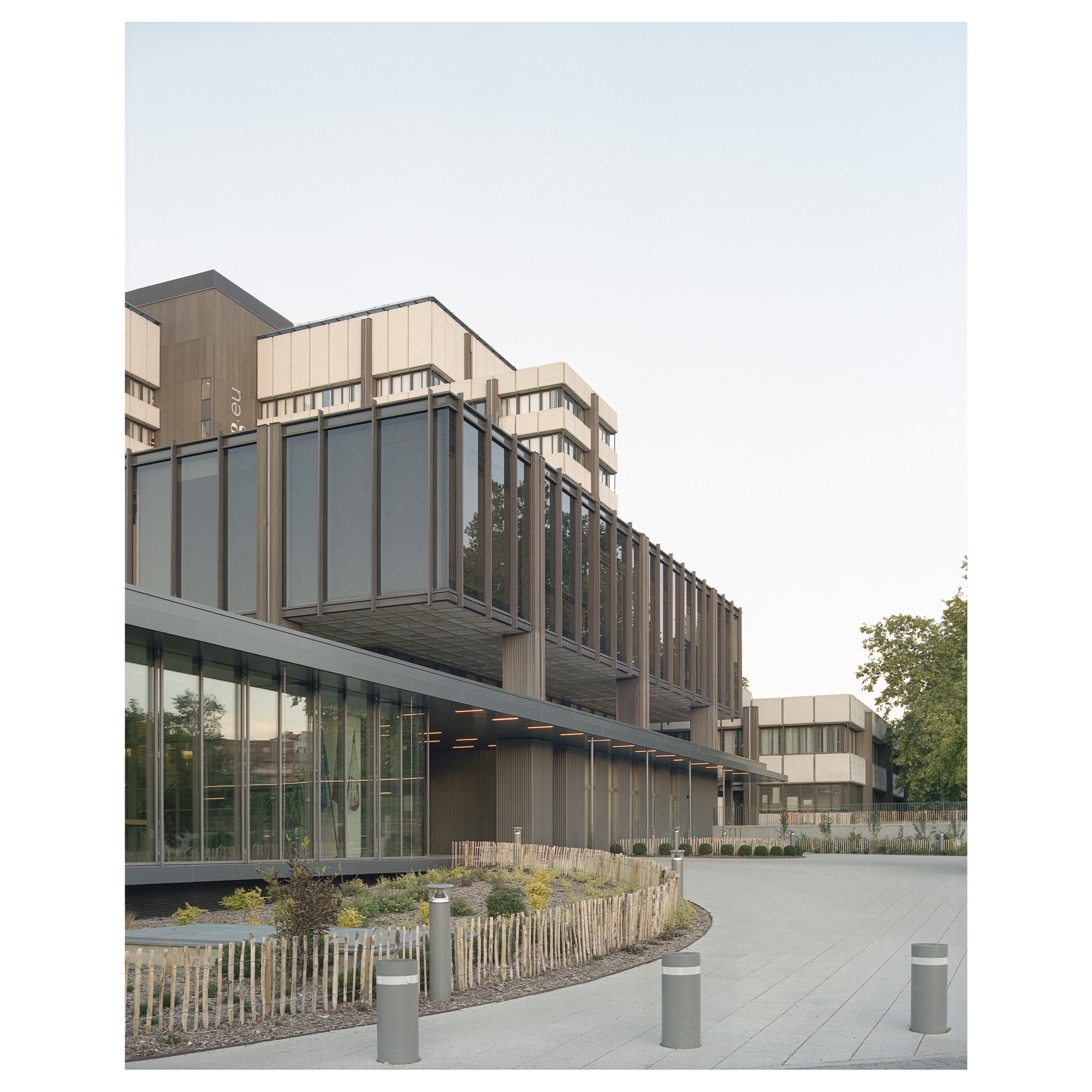 RSSW-guillaume_porche_centre_admin-020