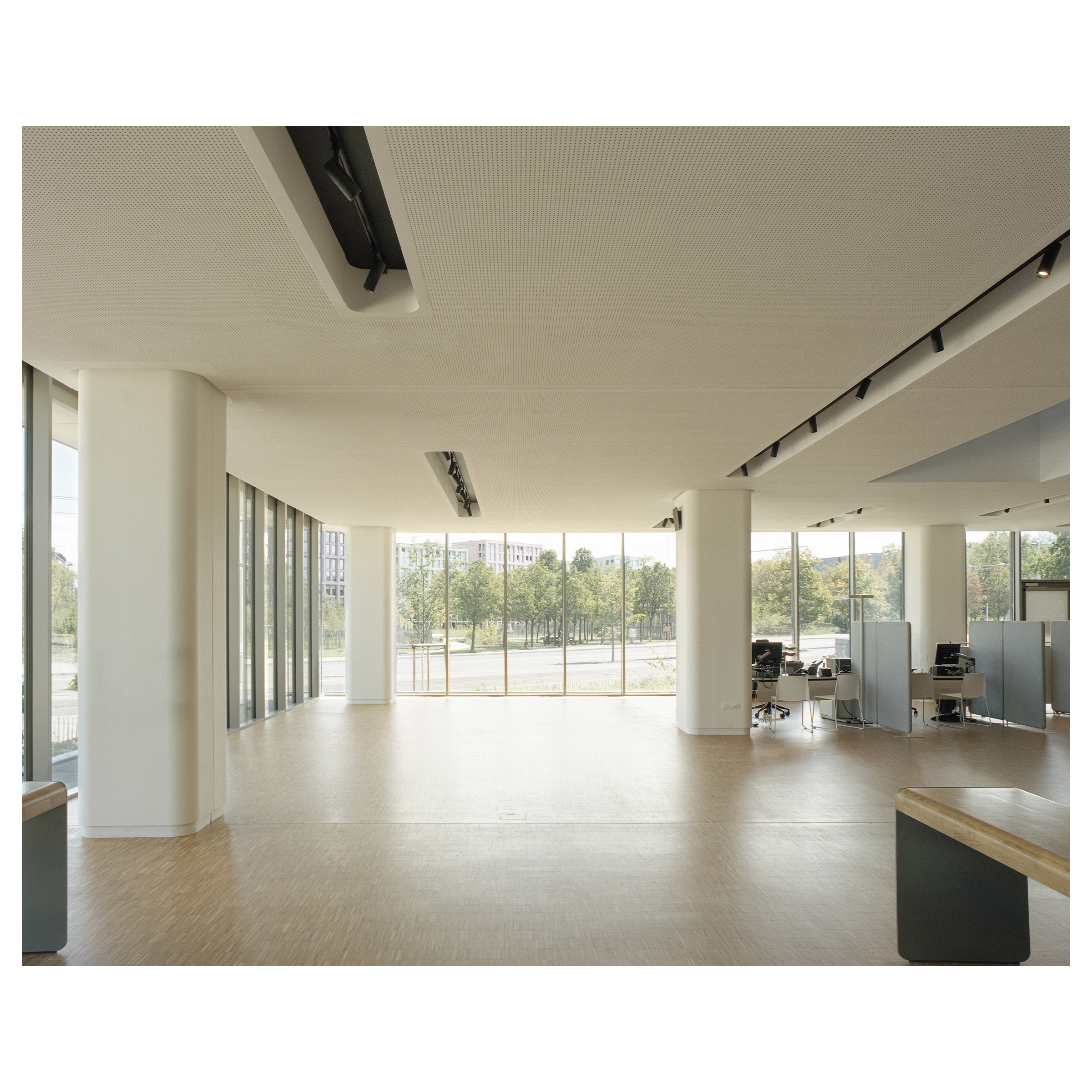 RSSW-guillaume_porche_centre_admin-024
